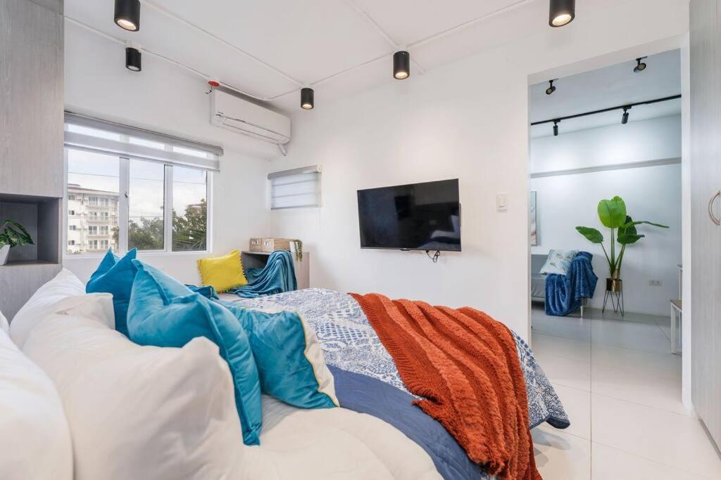 Airport Express Hostel E-527, 2 Minutes To Airport,Fast Wifi, Free Netflix มักตัน ภายนอก รูปภาพ
