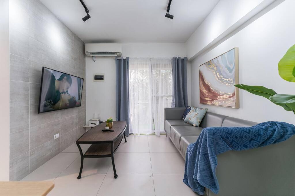 Airport Express Hostel E-527, 2 Minutes To Airport,Fast Wifi, Free Netflix มักตัน ภายนอก รูปภาพ