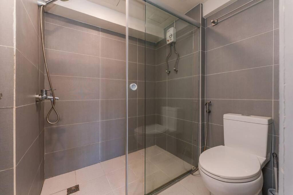Airport Express Hostel E-527, 2 Minutes To Airport,Fast Wifi, Free Netflix มักตัน ภายนอก รูปภาพ